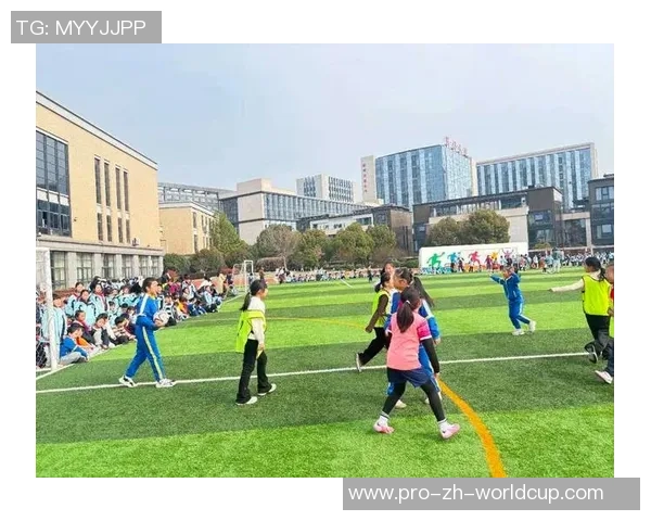 小小足球赛的精彩瞬间与快乐时光分享